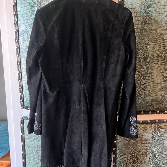 suede coat with topaz embellishments & grey paisley silk lining. - Picture 2 of 6